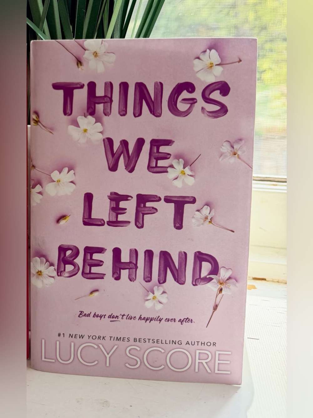 ✨Things We Left Behind by Lucy Score✨
